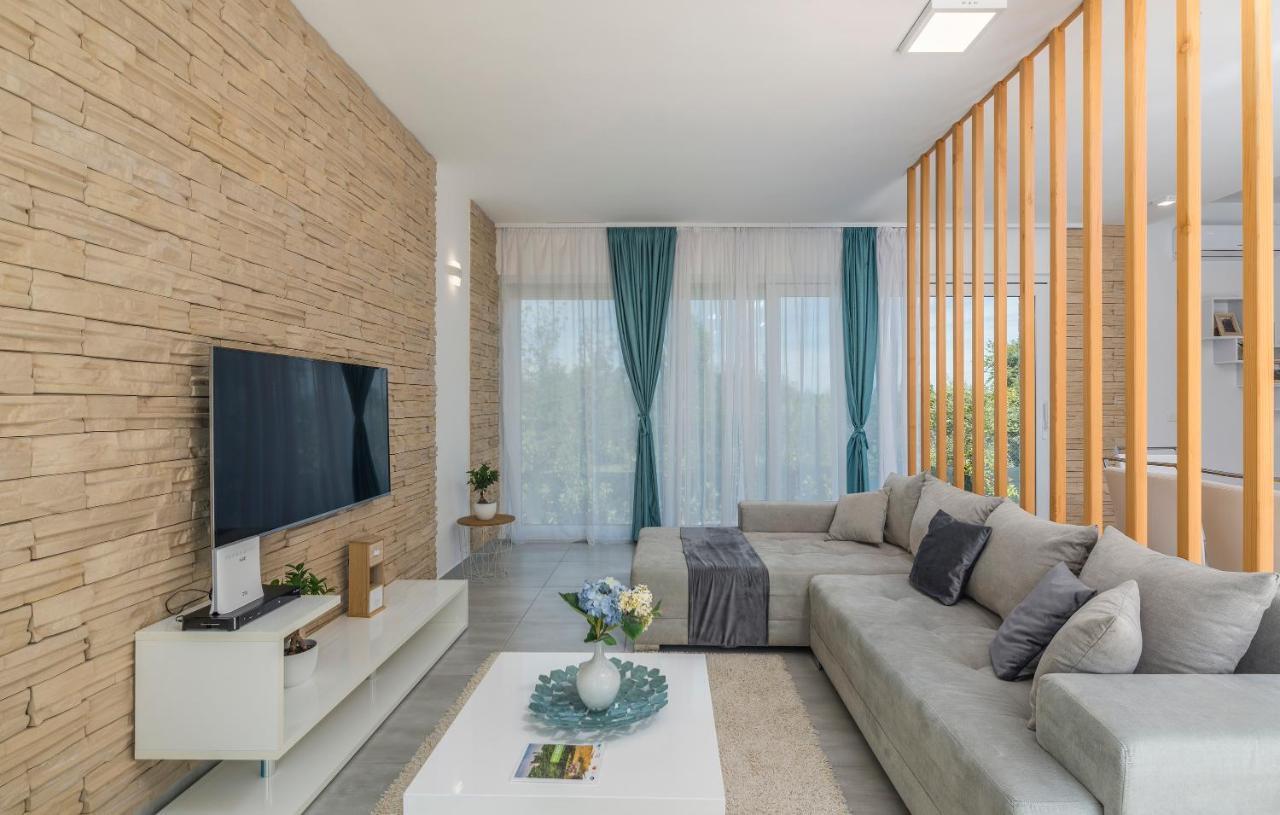 Villa Selest Umag Exterior photo